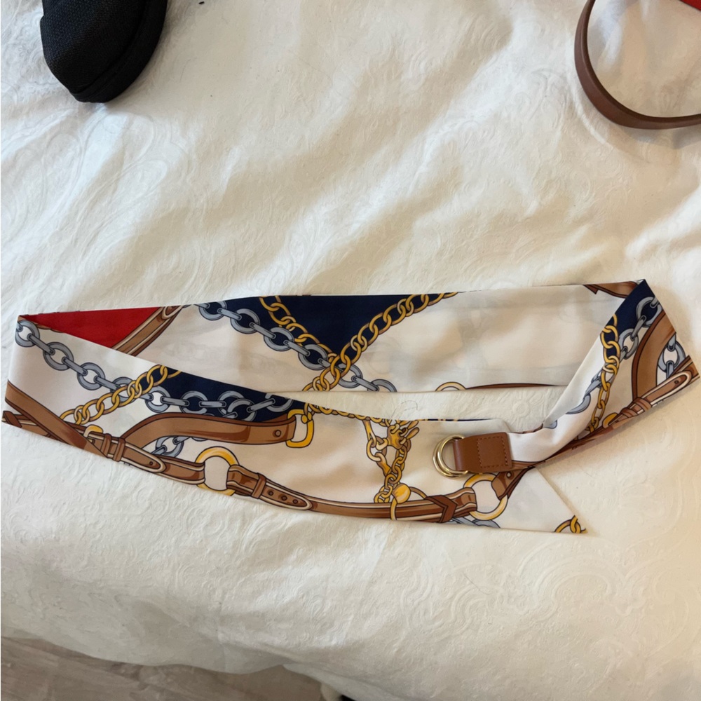 Belt with pattern